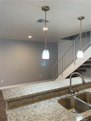 Building Photo - 139 Sinclair Ave