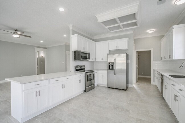 Building Photo - 6302 Laver Love Dr