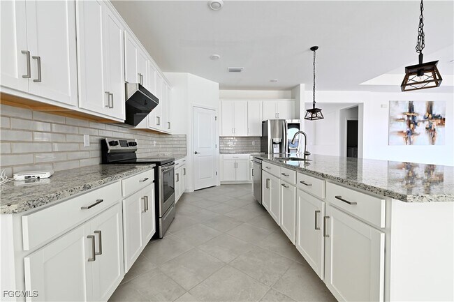 Building Photo - 11171 Canopy Loop