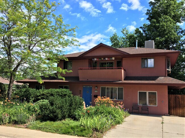 Primary Photo - 3565 Martin Dr