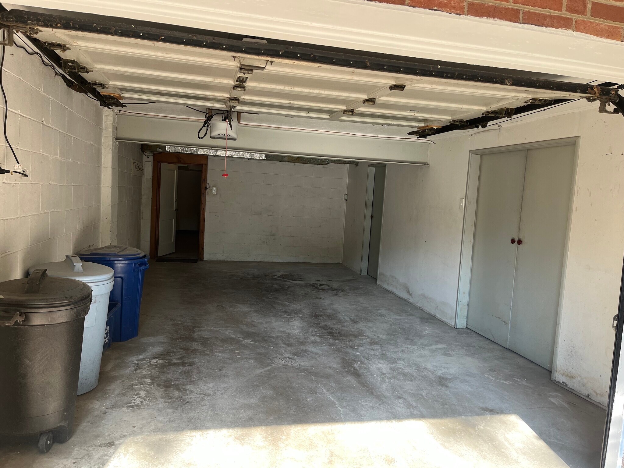 Building Photo - 1419 Beechwood Blvd