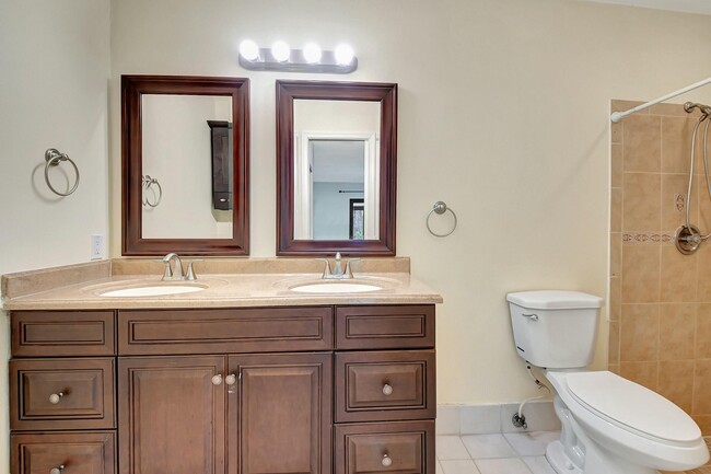 Building Photo - 20771 Boca Ridge Dr N