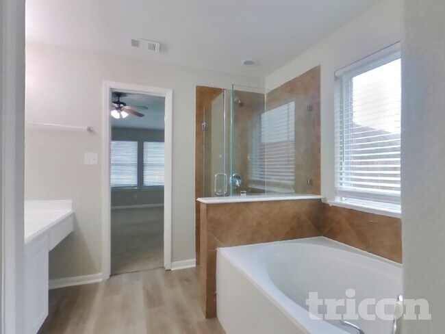 Building Photo - 23303 Crosscut Pass Dr