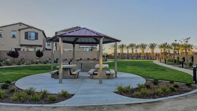 Building Photo - 28549 Via Prago