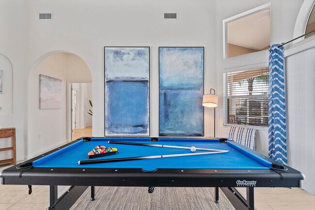 Building Photo - 23 Claridge Ct N