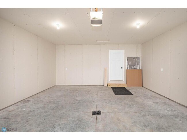 Building Photo - 6718 68th St S