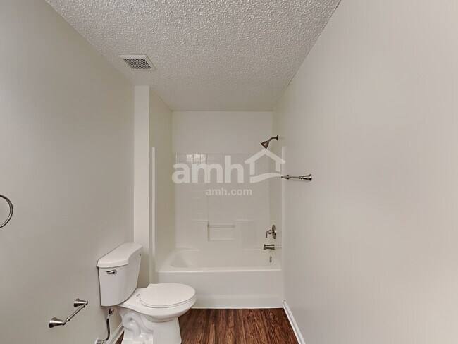 Building Photo - 745 Grand Parke Dr