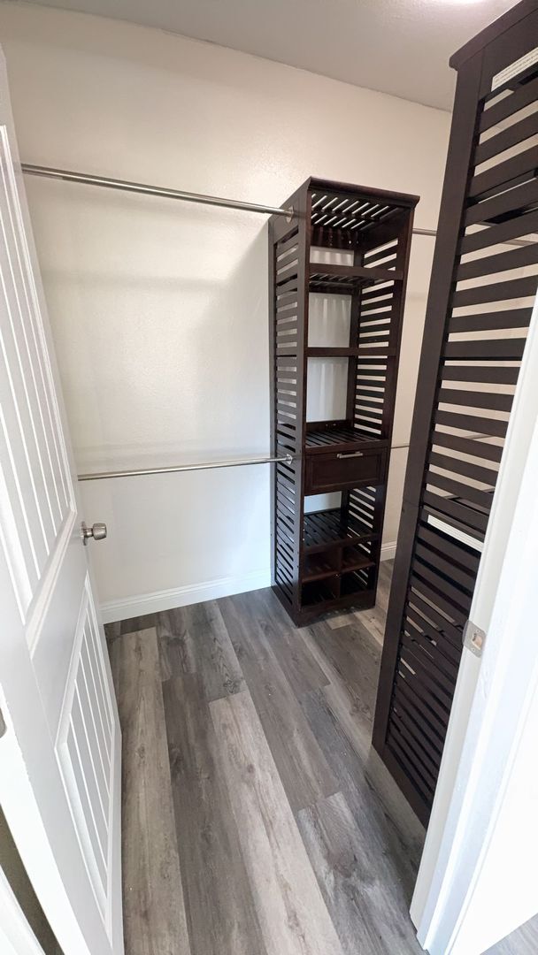 Building Photo - 4 BEDROOM, 3 BATH RANCH STYLE HOME