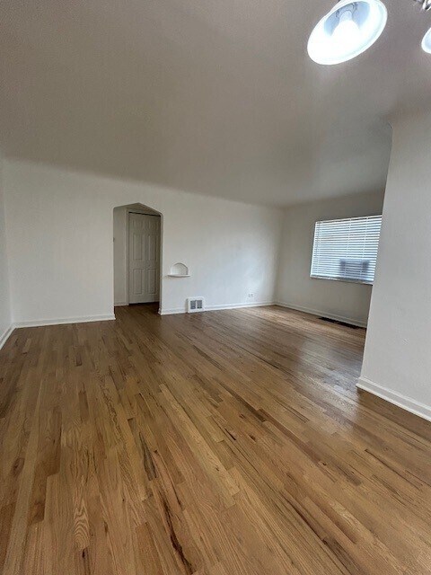 Building Photo - Available now! Spacious living room. Newly...
