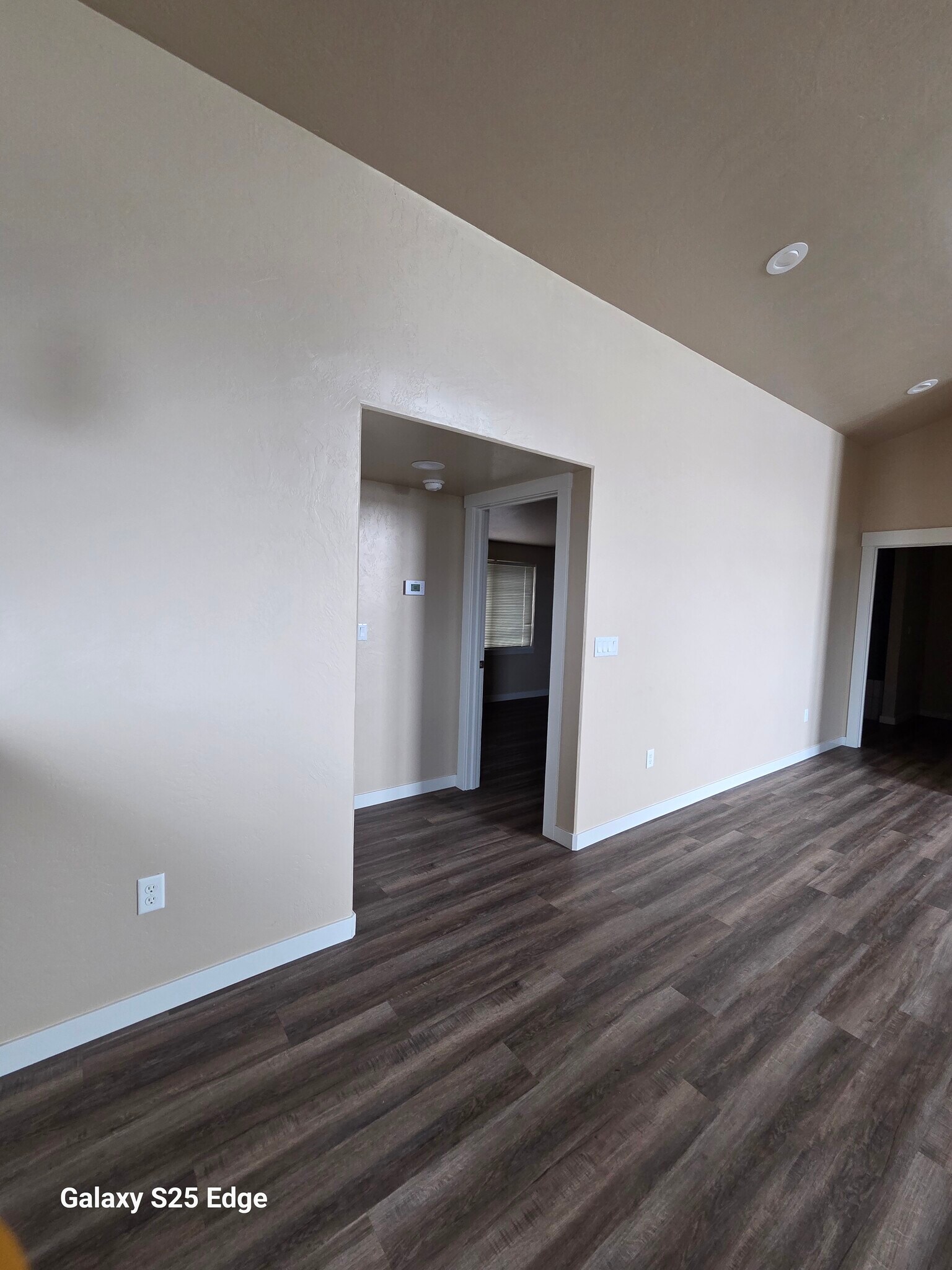 Building Photo - 4050 N US Highway 101