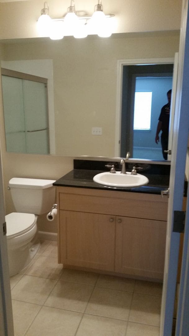 Building Photo - 3 Bedroom 2 bath in Wild Horse with garage