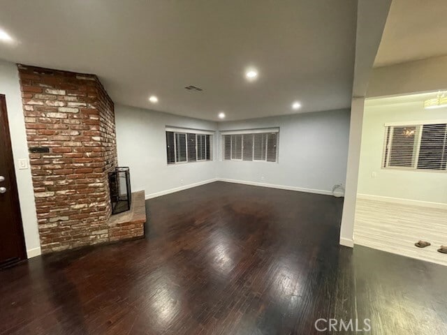 Building Photo - 1538 E Larkwood St