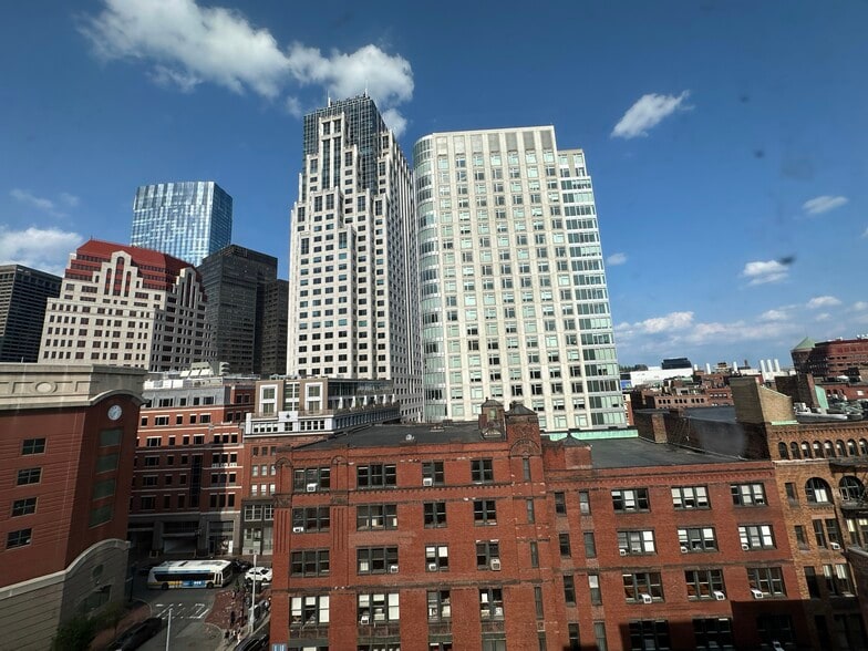 Building Photo - 83 Essex St