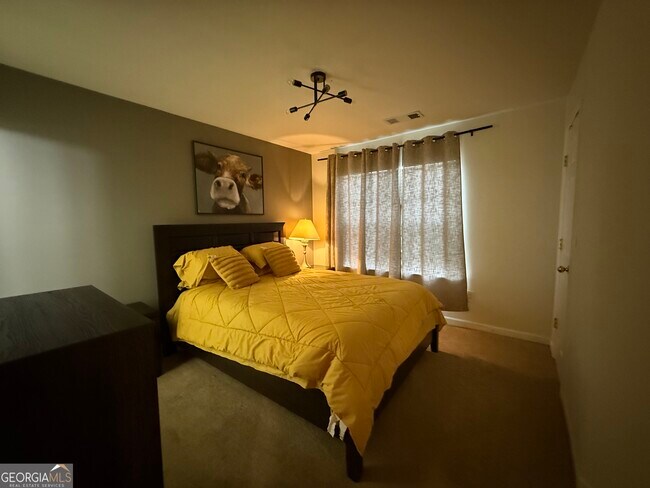 Building Photo - 1487 Cove Creek Cir