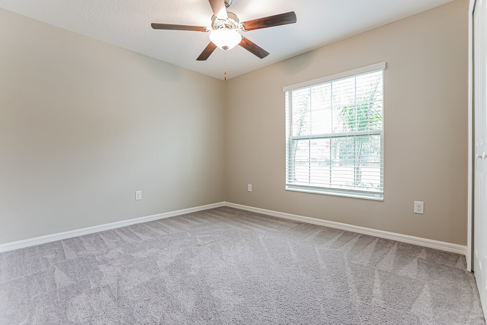 Building Photo - 1411 Golden Glow Dr
