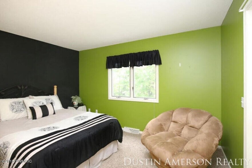 Building Photo - 7799 Abby Ln SE