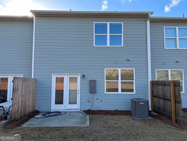 Building Photo - 1070 Paddington Dr