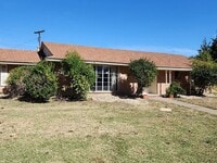 Building Photo - 621 Tarryall Dr