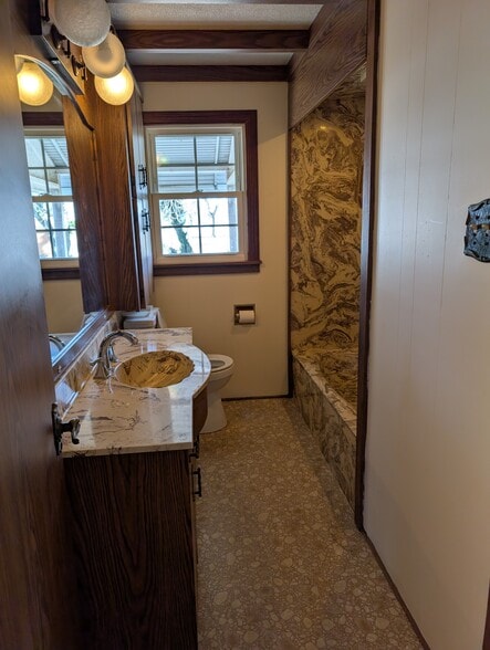 Bathroom with Shower/Tub - 243 Walnut Street Rd