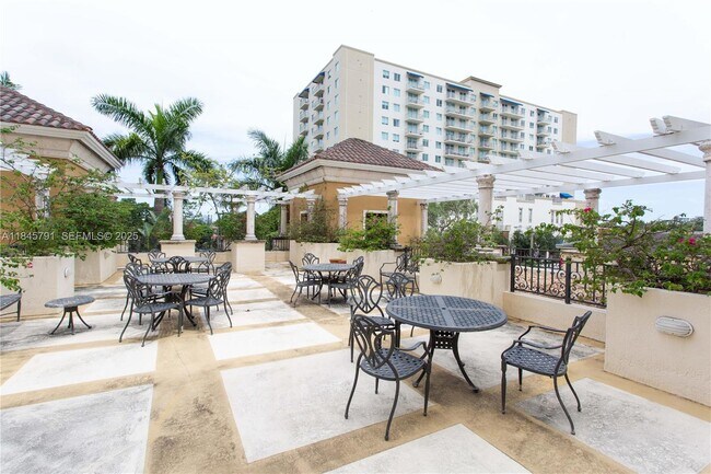 Building Photo - 20 Calabria Ave