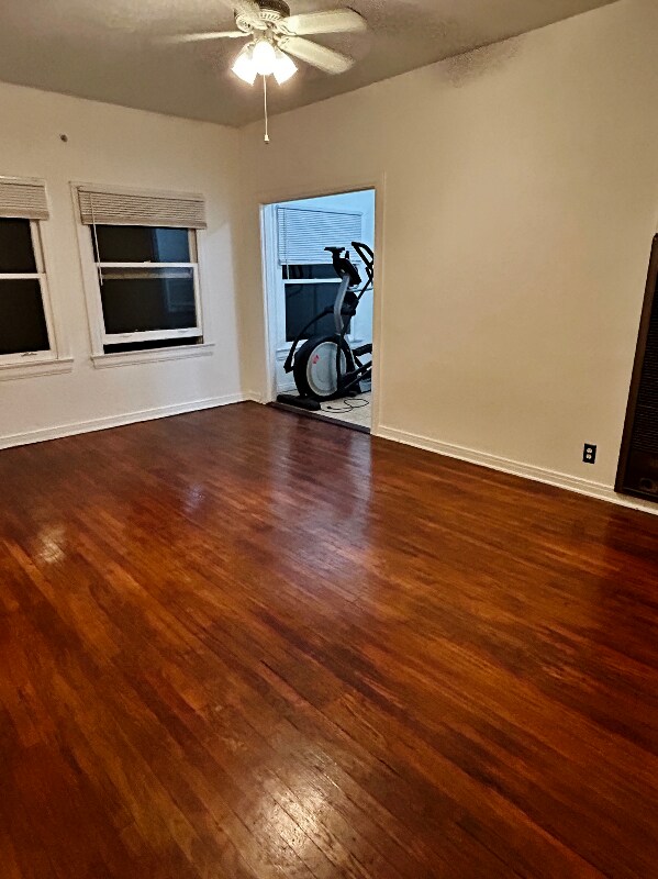 Building Photo - 2025 Cheremoya Ave