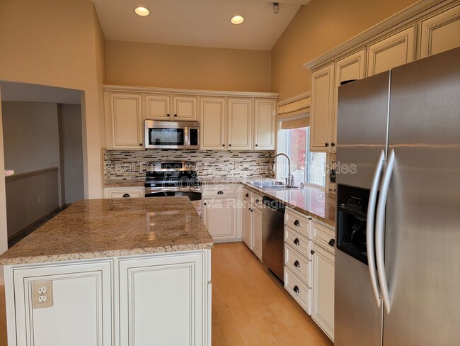 Building Photo - 2628 Scottsdale Pl