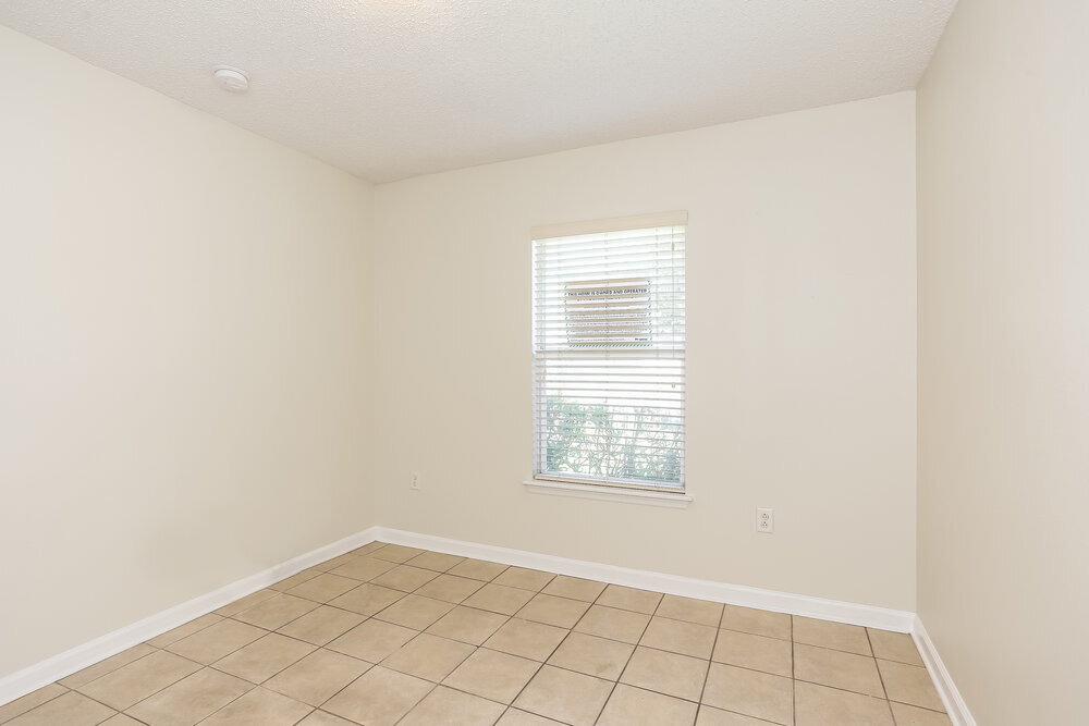 Building Photo - 11390 Emma Oaks Ln