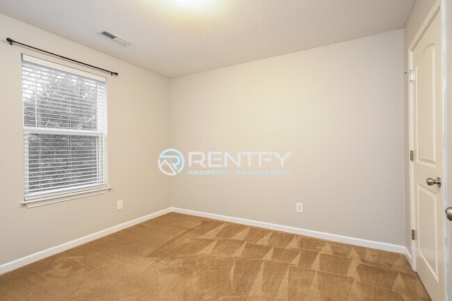 Building Photo - 5191 Liberty Hall Cir