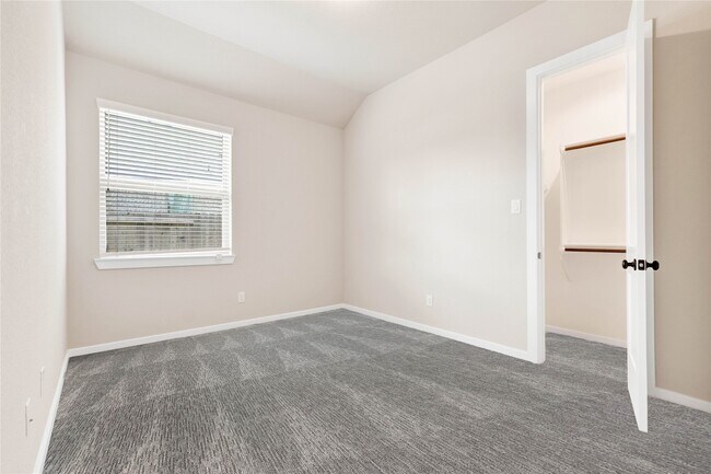 Building Photo - 29434 Cherry Vine Rd