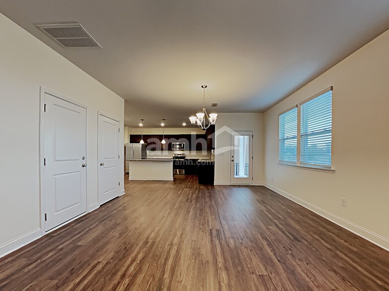 Building Photo - 144 Twin River Dr