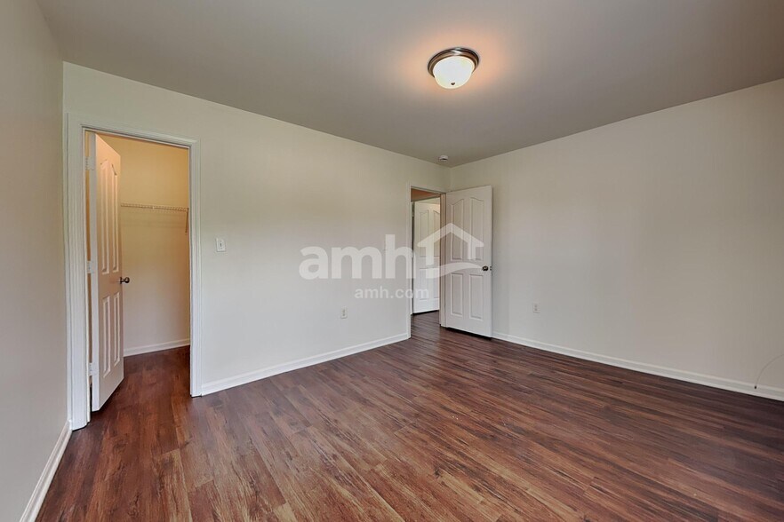 Building Photo - 12838 Settlers Trail Ct