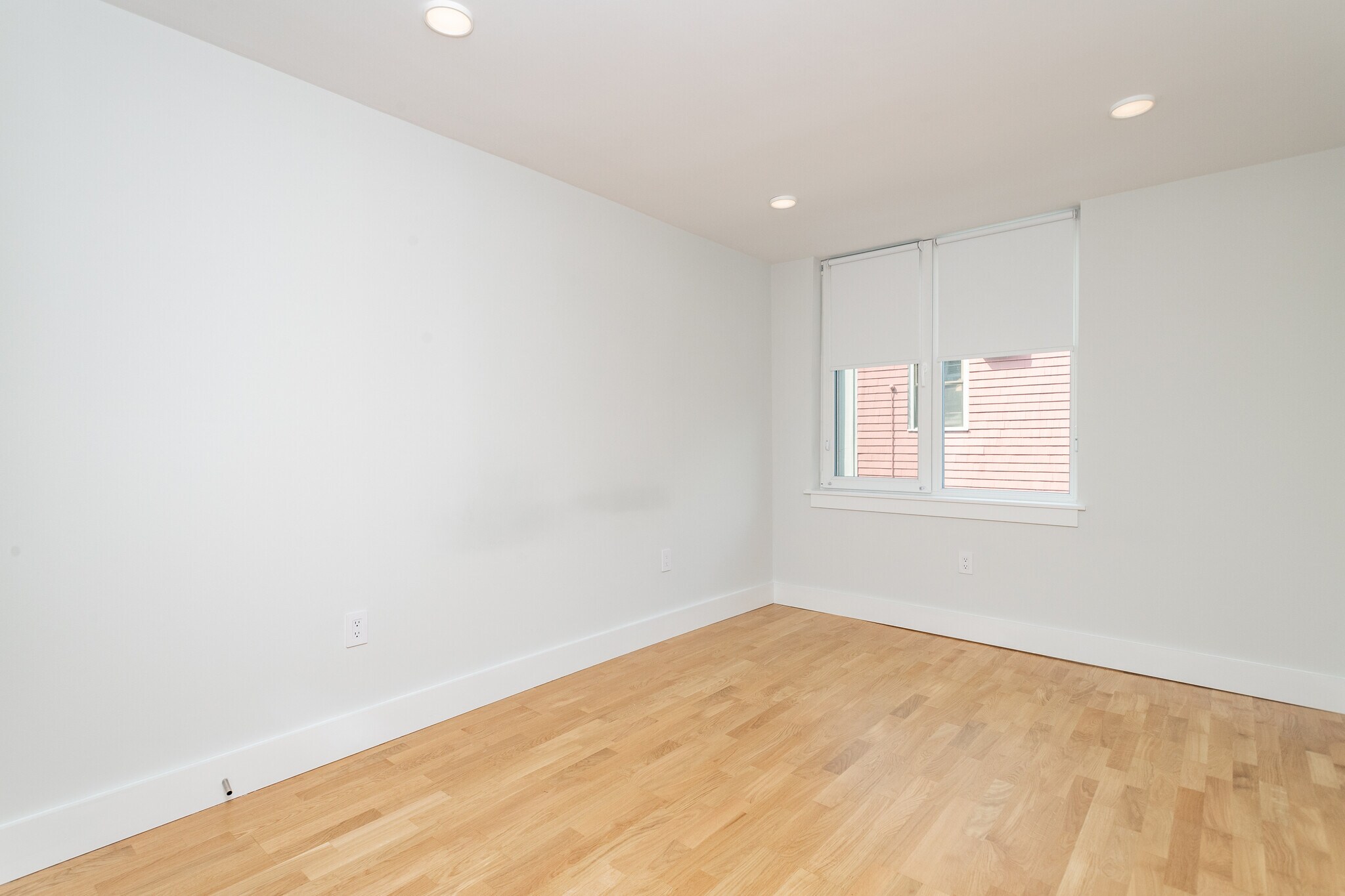 Building Photo - 334 Harvard St