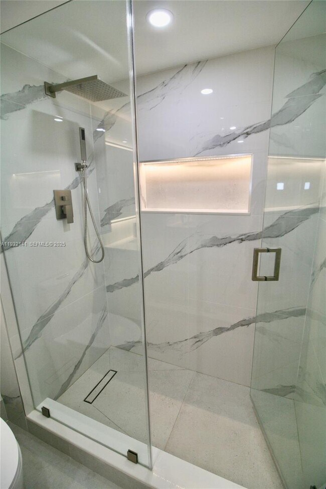 Building Photo - 4330 NW 79th Ave