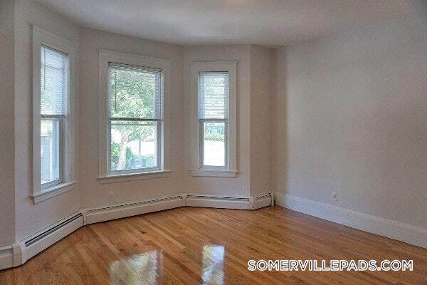 Building Photo - 2 Ivaloo St