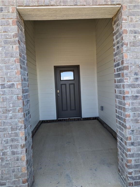 Building Photo - 385 W Branta St