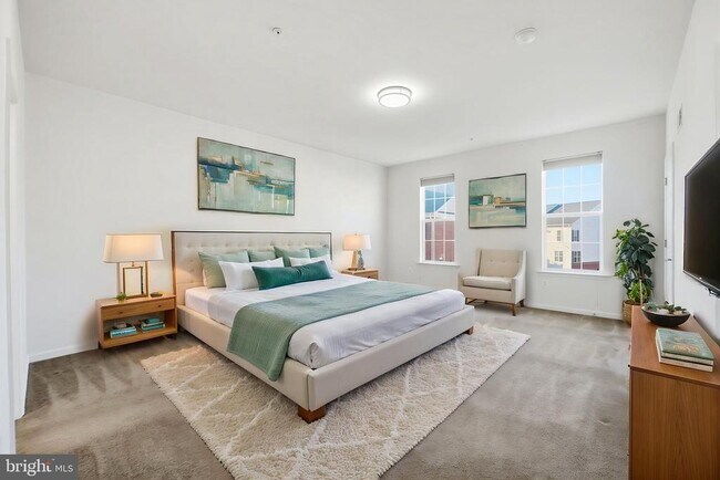 Building Photo - 43849 Kingston Station Terrace