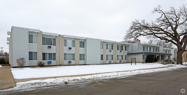 Primary Photo - Randall Arms Apartments
