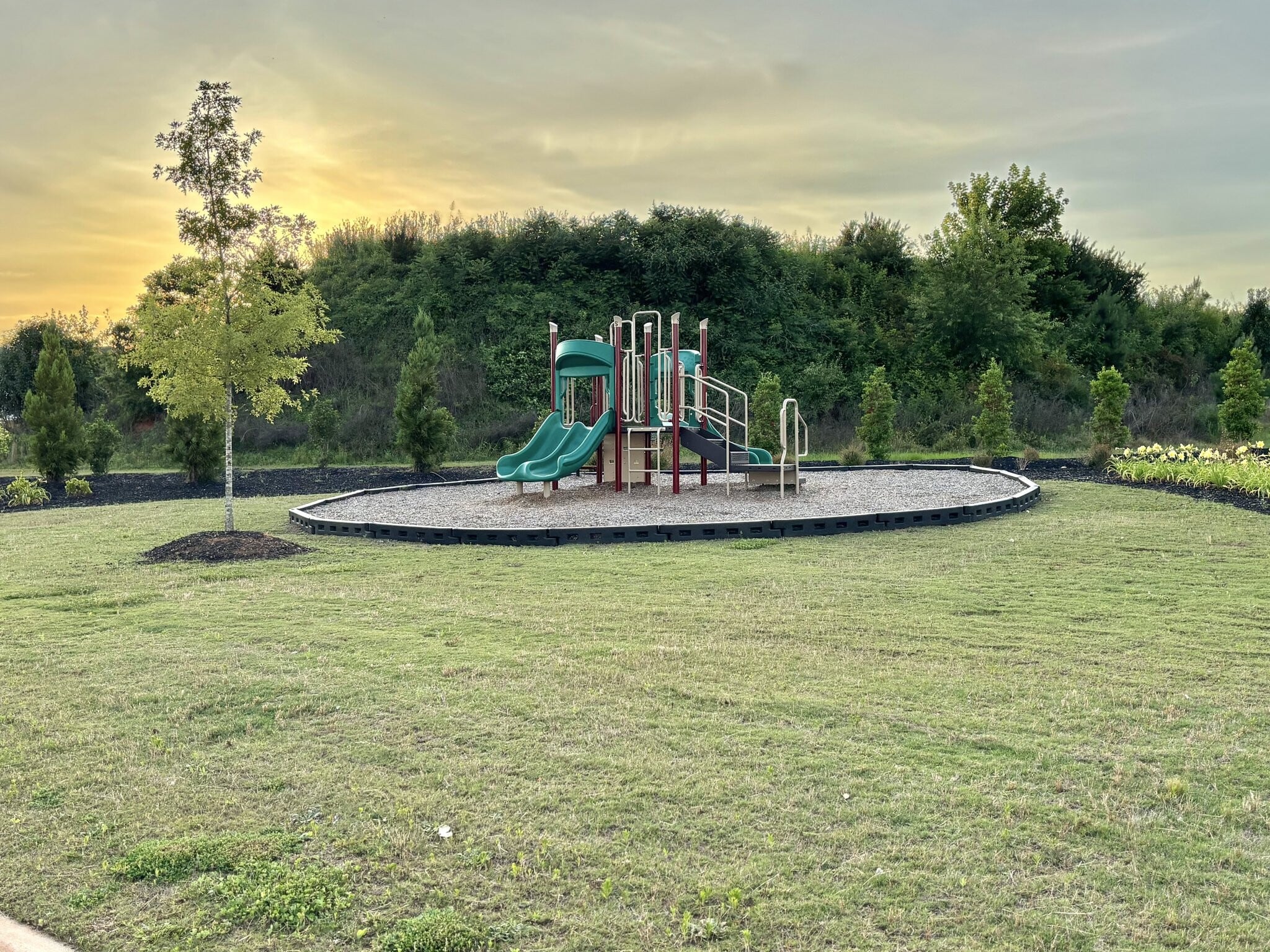 Building Photo - 702 Whitebark Dr