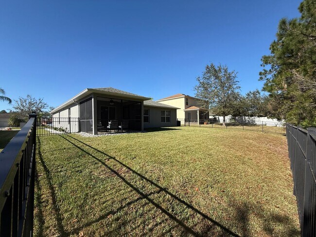 Building Photo - Beautiful updated 3 bedroom 2 bathroom home in Bayberry Lakes