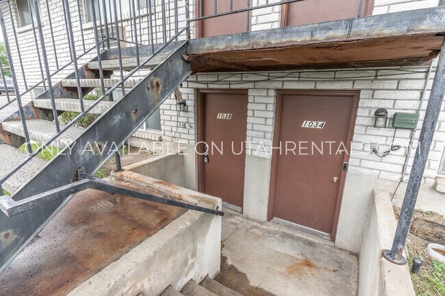 Building Photo - 1036 Virginia Cir