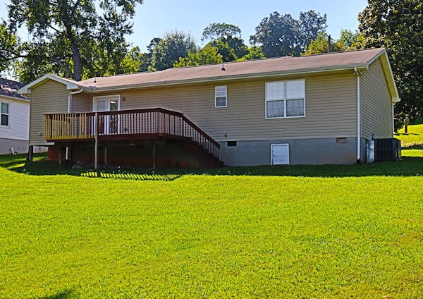 Building Photo - 1427 Lantana Ln NW