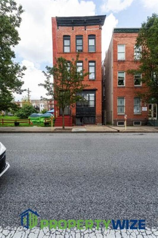 Building Photo - 2017 St Paul St