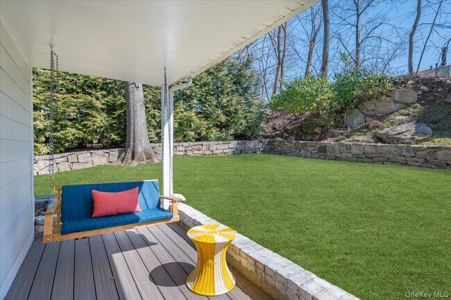 Building Photo - 19 Sherwood Dr