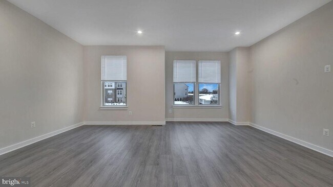 Building Photo - 13170 Arches Rd