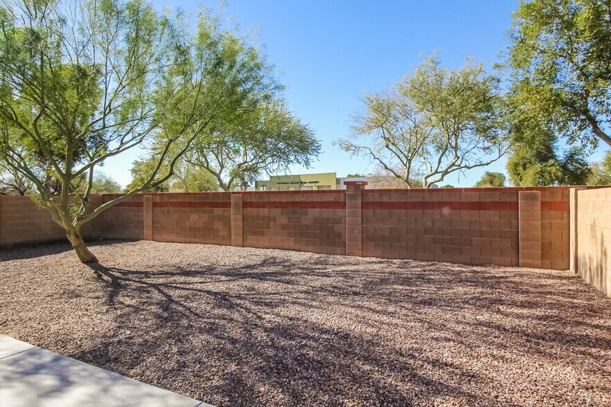 Building Photo - 372 S 151st Ave