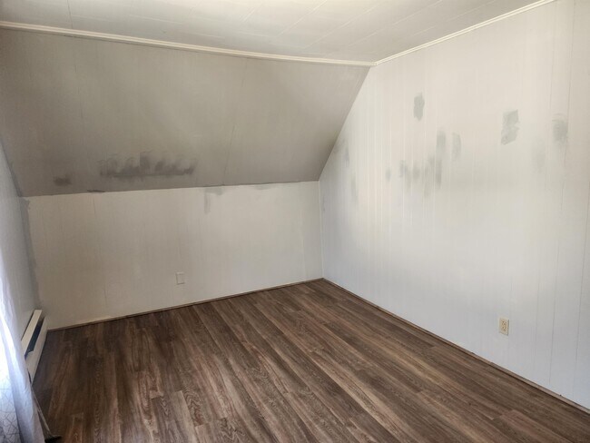 Building Photo - 6 Hager Ln