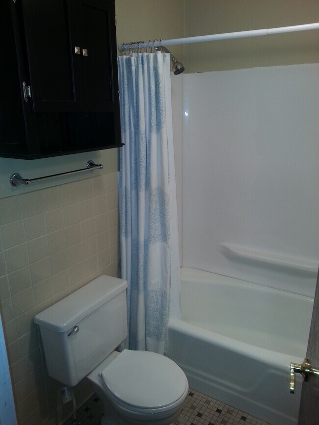 Building Photo - 1009 Filmore Ave