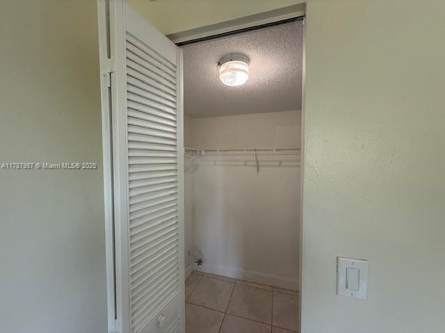 Building Photo - 6101 N Falls Cir Dr