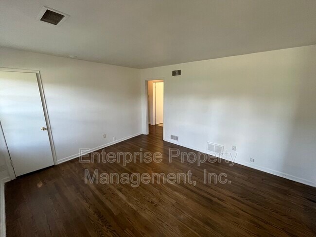 Building Photo - 1837 Danville Rd