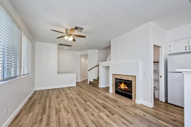 Building Photo - Cozy Condo  Saxony at Encinitas Ranch